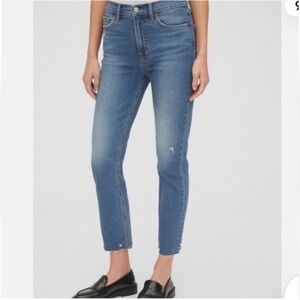 GAP Cigarette Skinny Jeans High Rise Size 6 Slightly Distressed Raw Hem